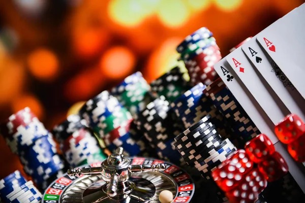 hoki vip mobile app interface showing live blackjack table and sportsbook menu